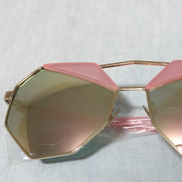 Polygon Fashion Mirrored Sunglasses - Picture 3 of 6
